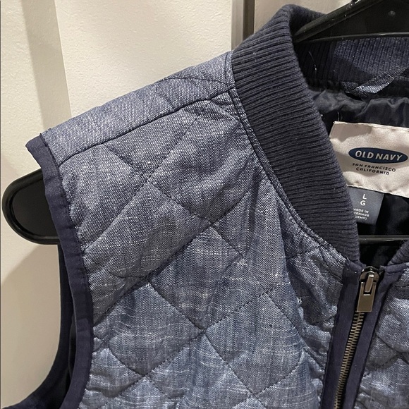 Old Navy Quilted Vests in Blue, Red/Blk buffalo plaid and Cream. All sz large - Picture 3 of 7